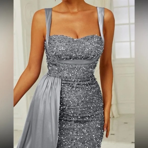Elegant Sequin Fitted Sexy Party Formal Prom Wedding Dress - Picture 6 of 7